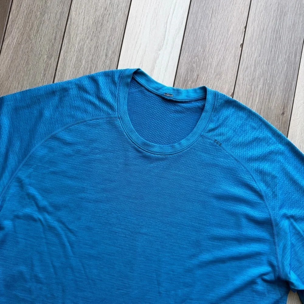 Lululemon Metal Vent Tech Long Sleeve